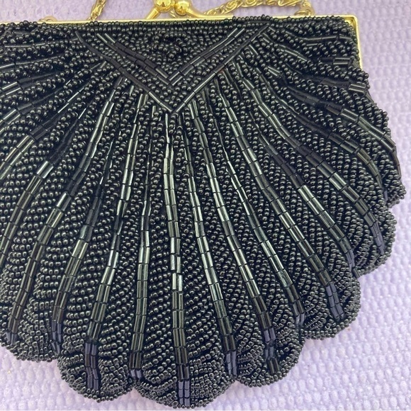 Black Beaded Clutch Purse Clam Shell Shoulder Bag 7” X 6”  with a 17” Chain Drop - Picture 6 of 9